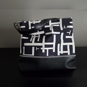 NWOT Tommy Hilfiger Black and White Bag